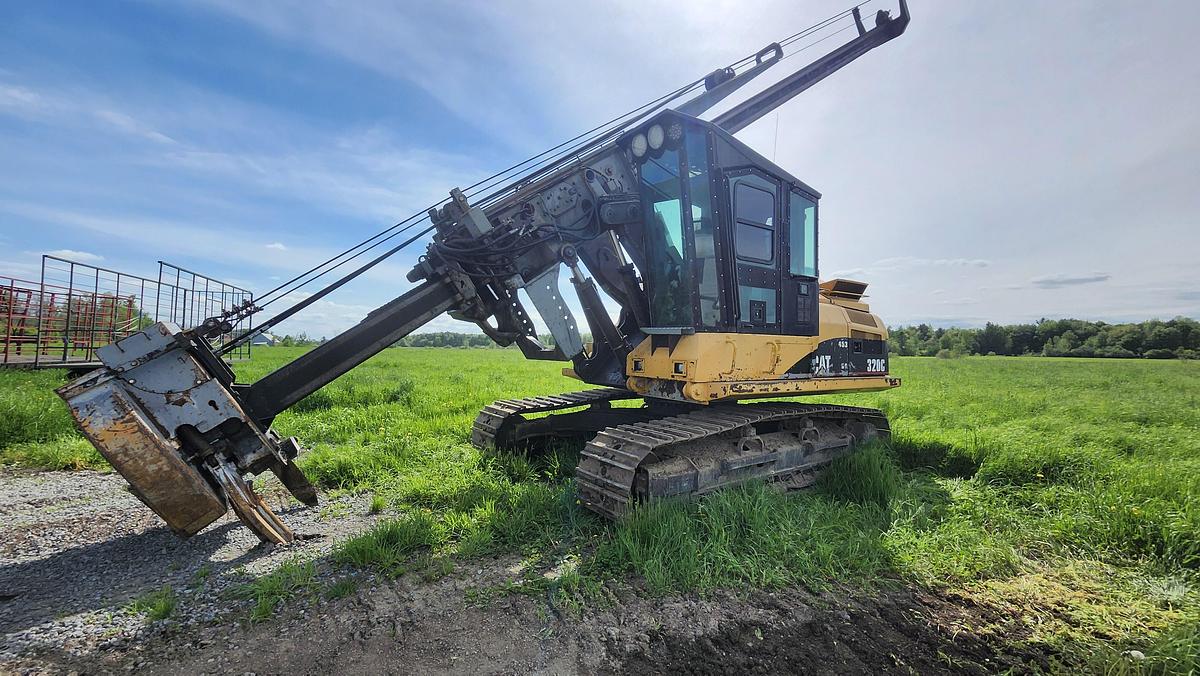 Used 2008 Caterpillar 320C FM