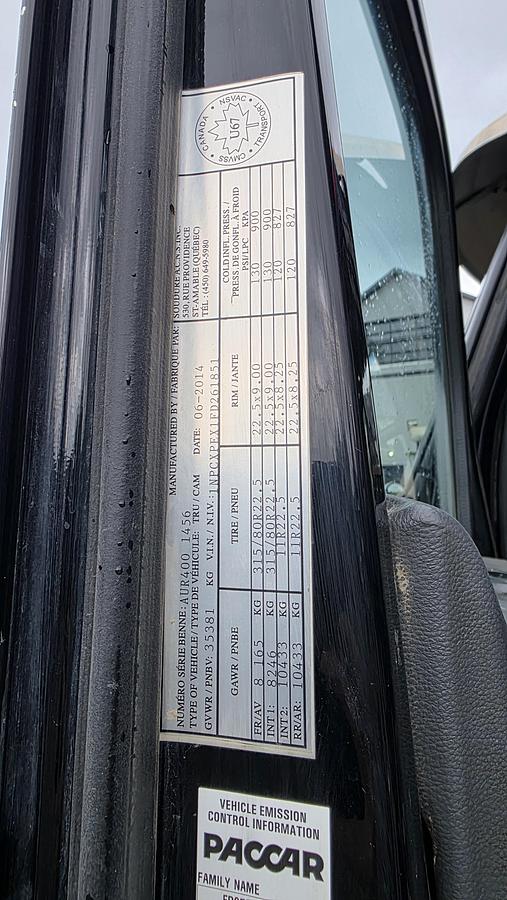 Used 2015 Peterbilt Tri axle