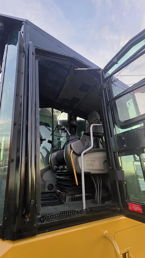 Used 2008 Caterpillar 320C FM