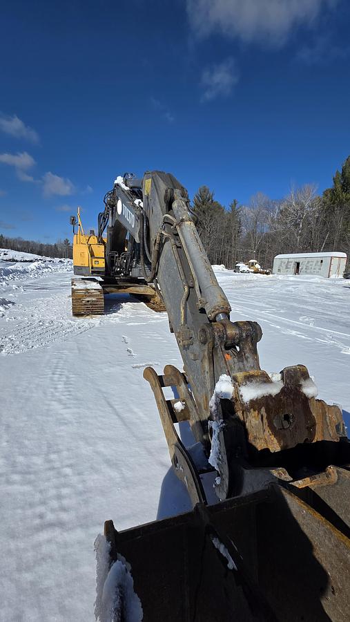 Used 2012 Volvo ECR235DL