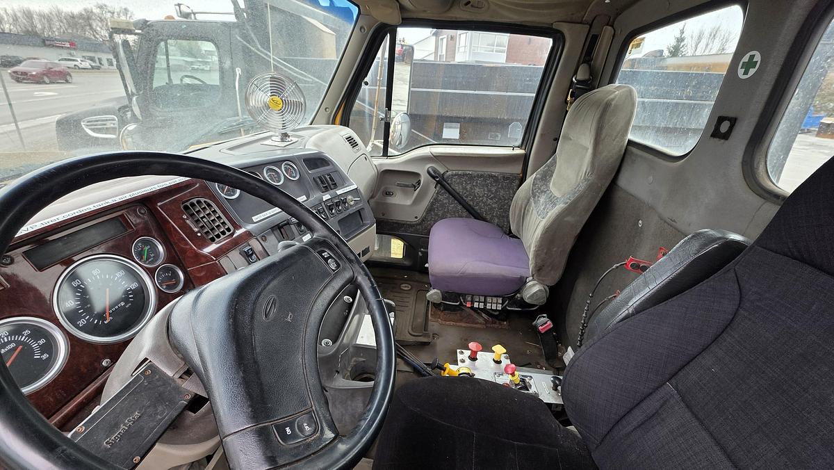 Used 2001 Sterling Shunter