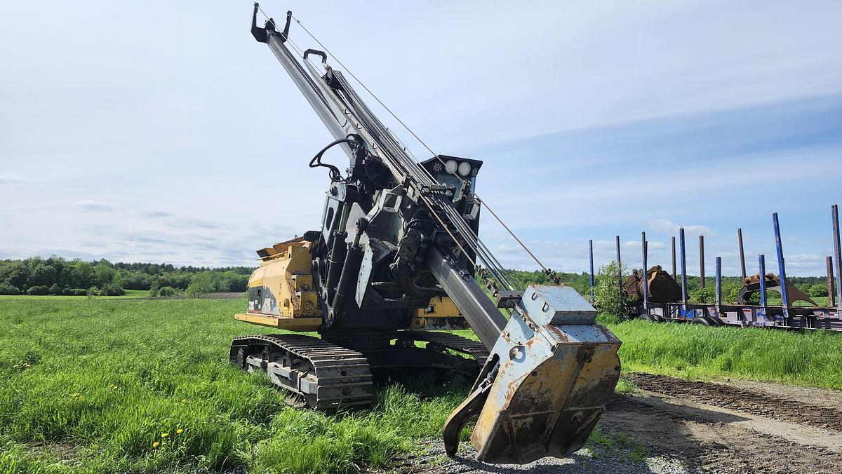 Used 2008 Caterpillar 320C FM