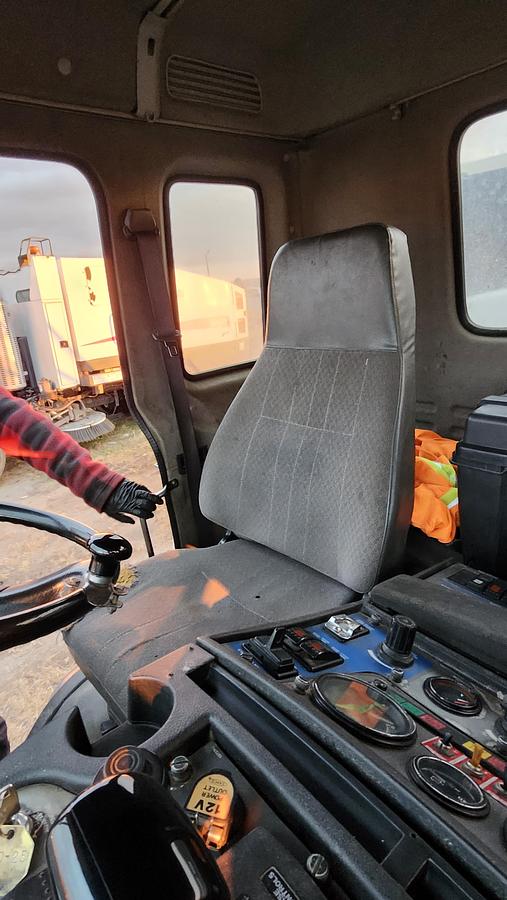 Used 2004 Elgin Whirlwind