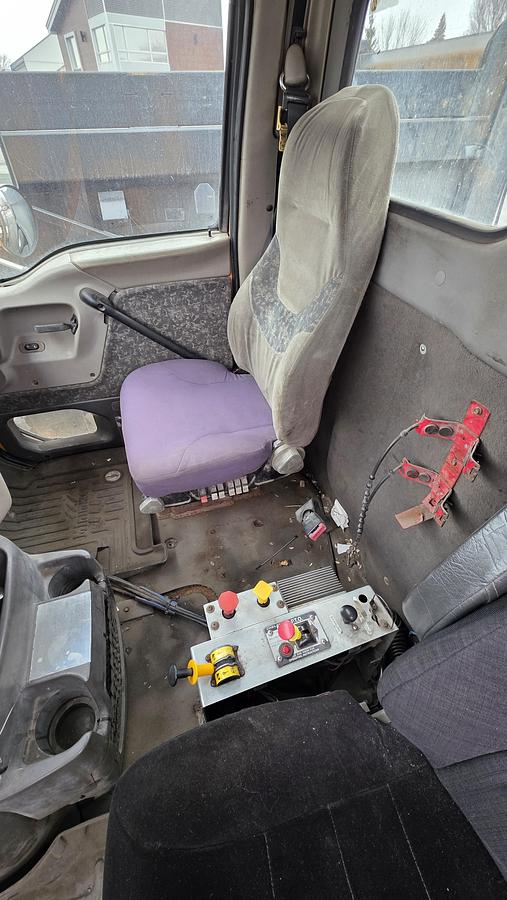 Used 2001 Sterling Shunter