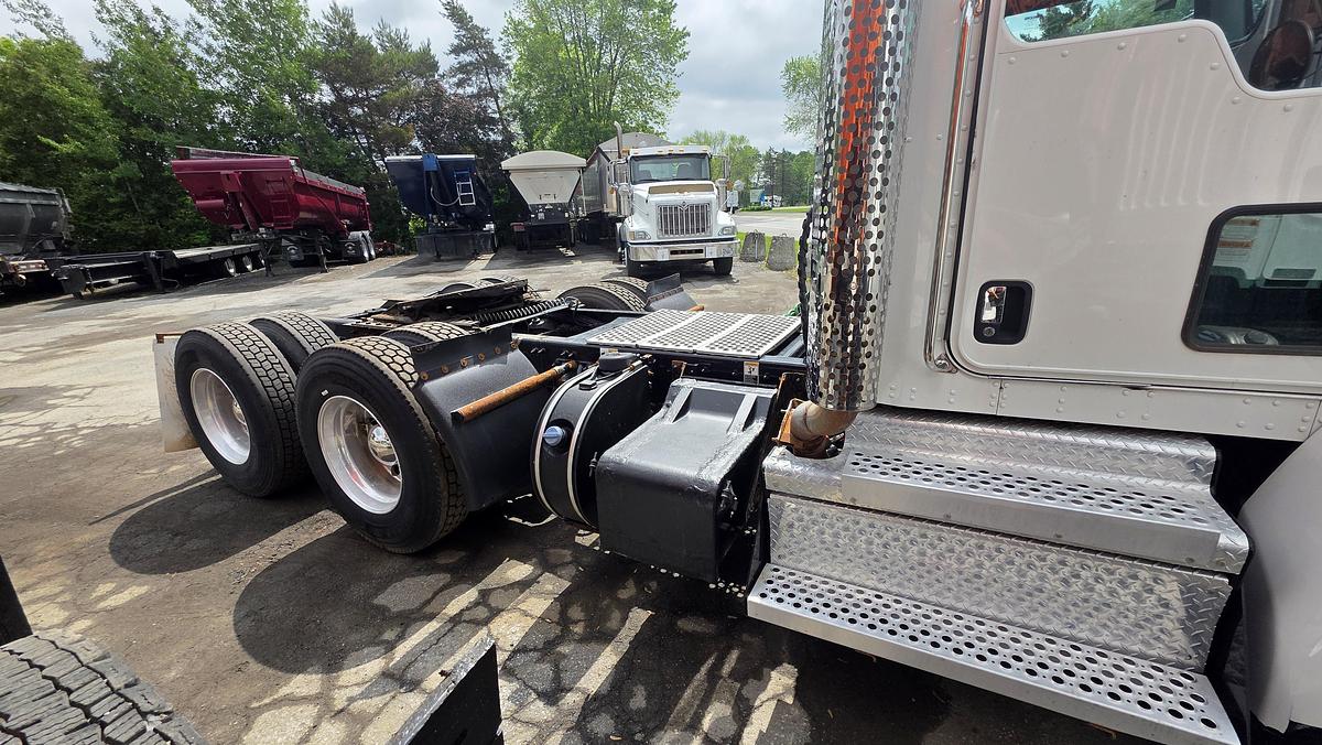 Used 2019 Kenworth T370