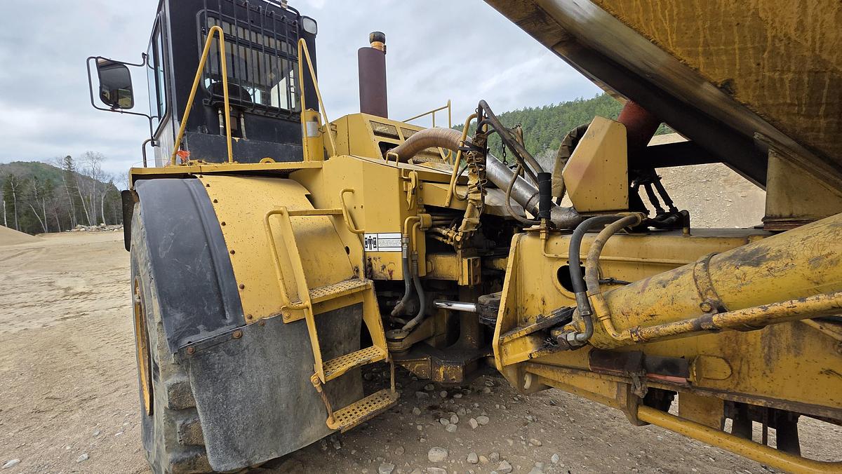 Used 1997 Caterpillar D400E