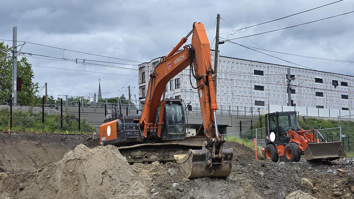 Used 2019 Hitachi ZX300