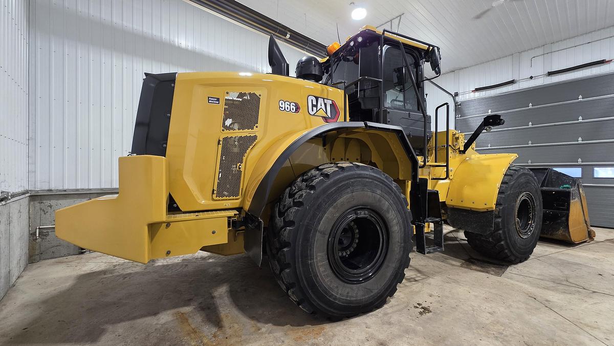 Used 2023 Caterpillar 966