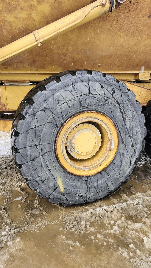 Used 2001 Caterpillar 735