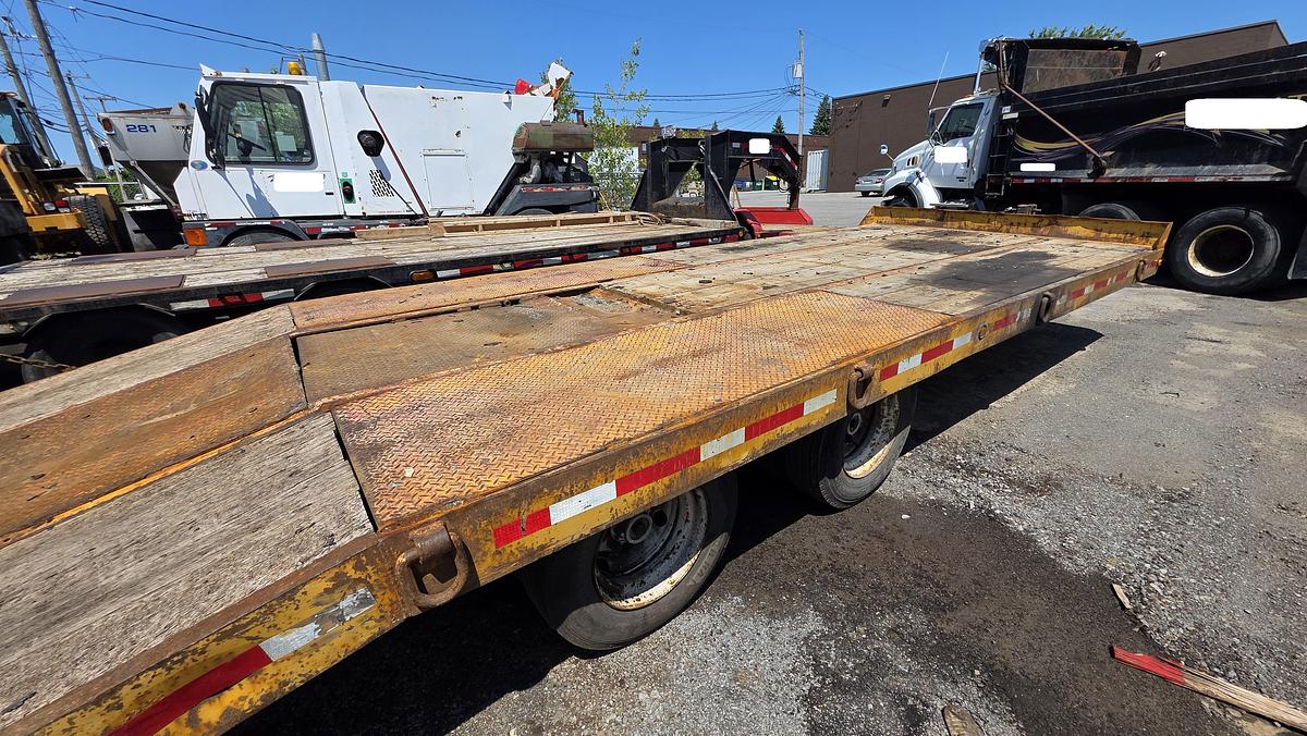 Used 2003 Talbert Tag 2 - 20 tons