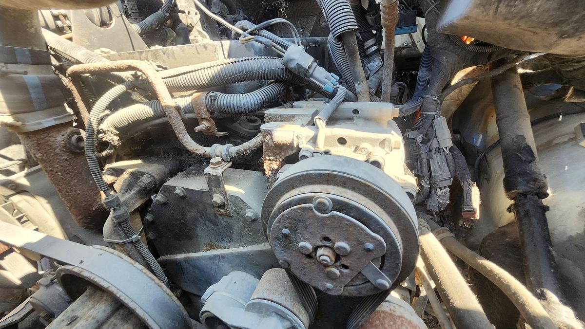 Used 2005 International 8600