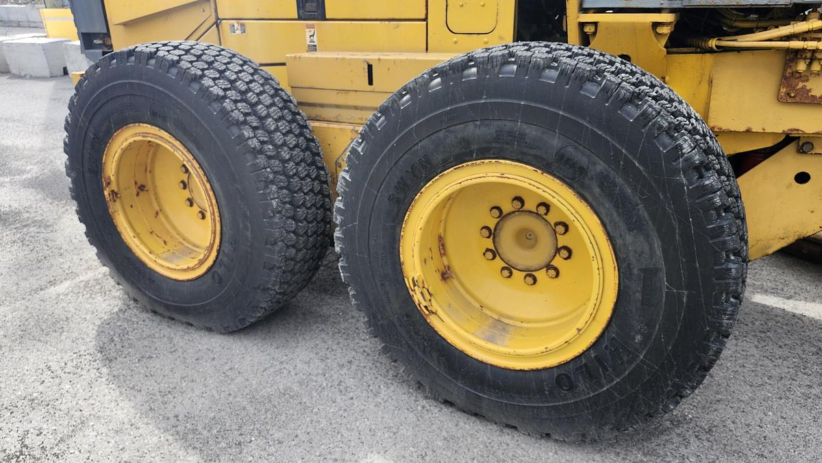 Used 2006 Volvo G740B