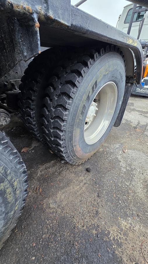 Used 2007 Sterling Roll-Off