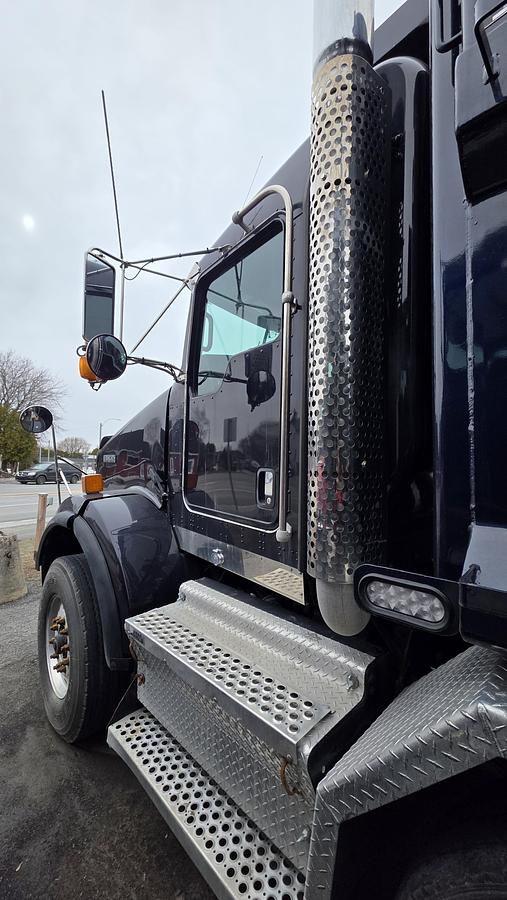 Used 2020 Kenworth T800