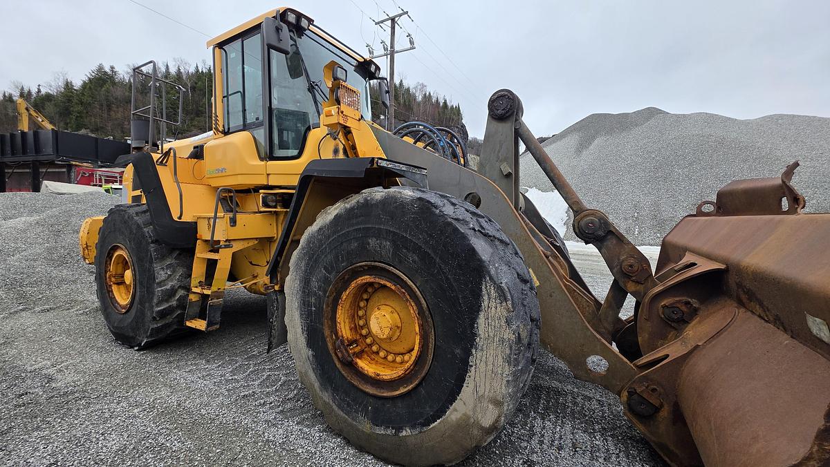 Used 2013 Volvo L180G