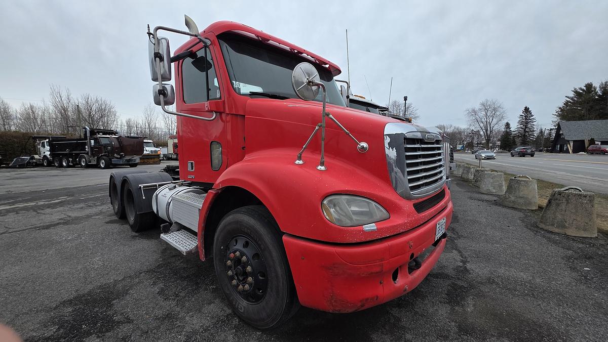 Used 2006 Freightliner Columbia