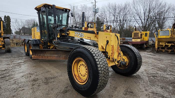 Used 2006 John Deere 772D