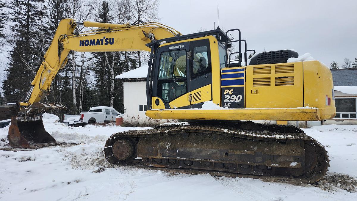 Used 2012 Komatsu PC290LC10