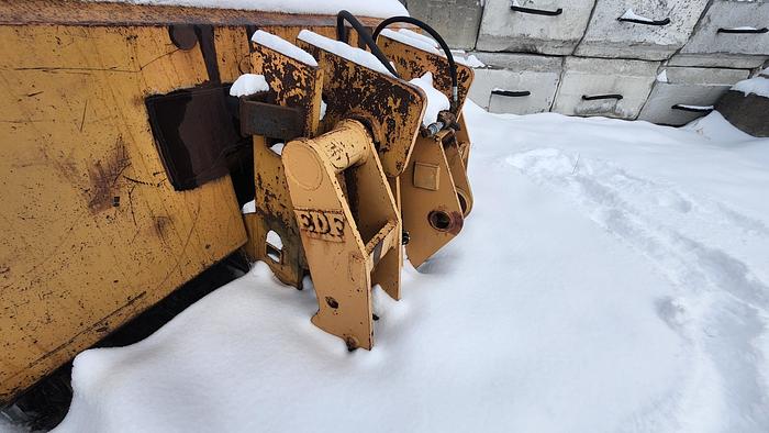 Used EDF Quick Copler for CAT 950K / Case 851