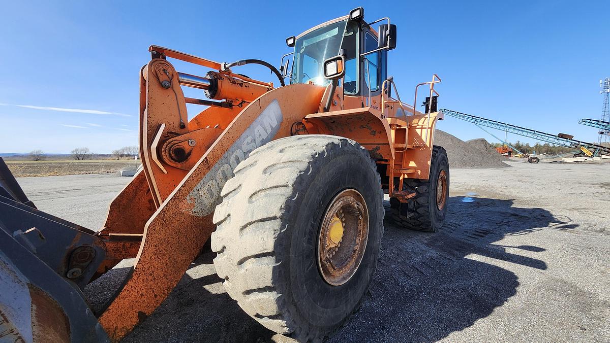 Used 2011 Doosan DL500