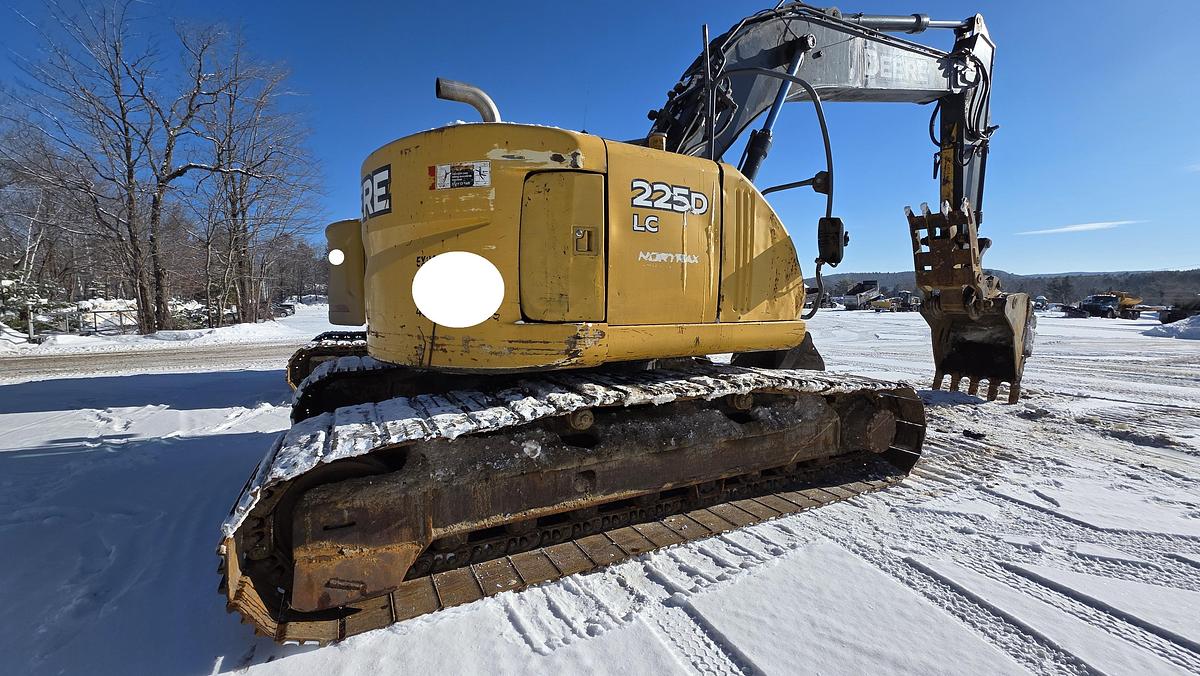 Used 2011 John Deere 225DLC
