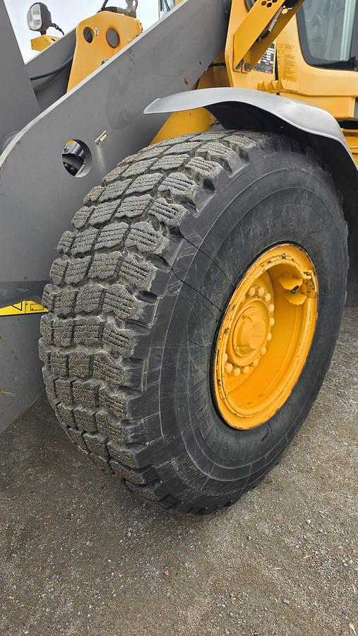 Used 2015 Volvo L90H