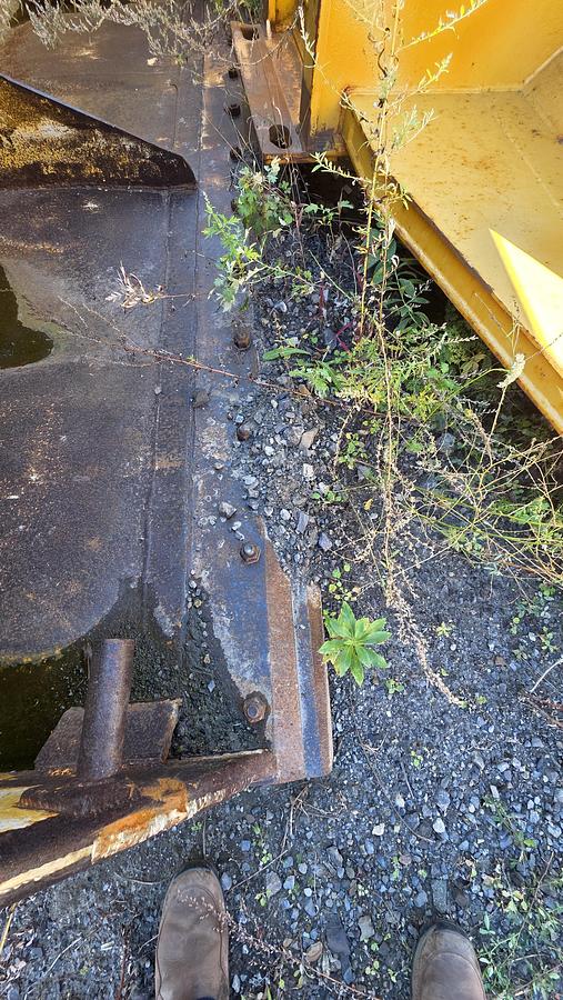 Used CAT 11 Feet Bucket With Snow Box