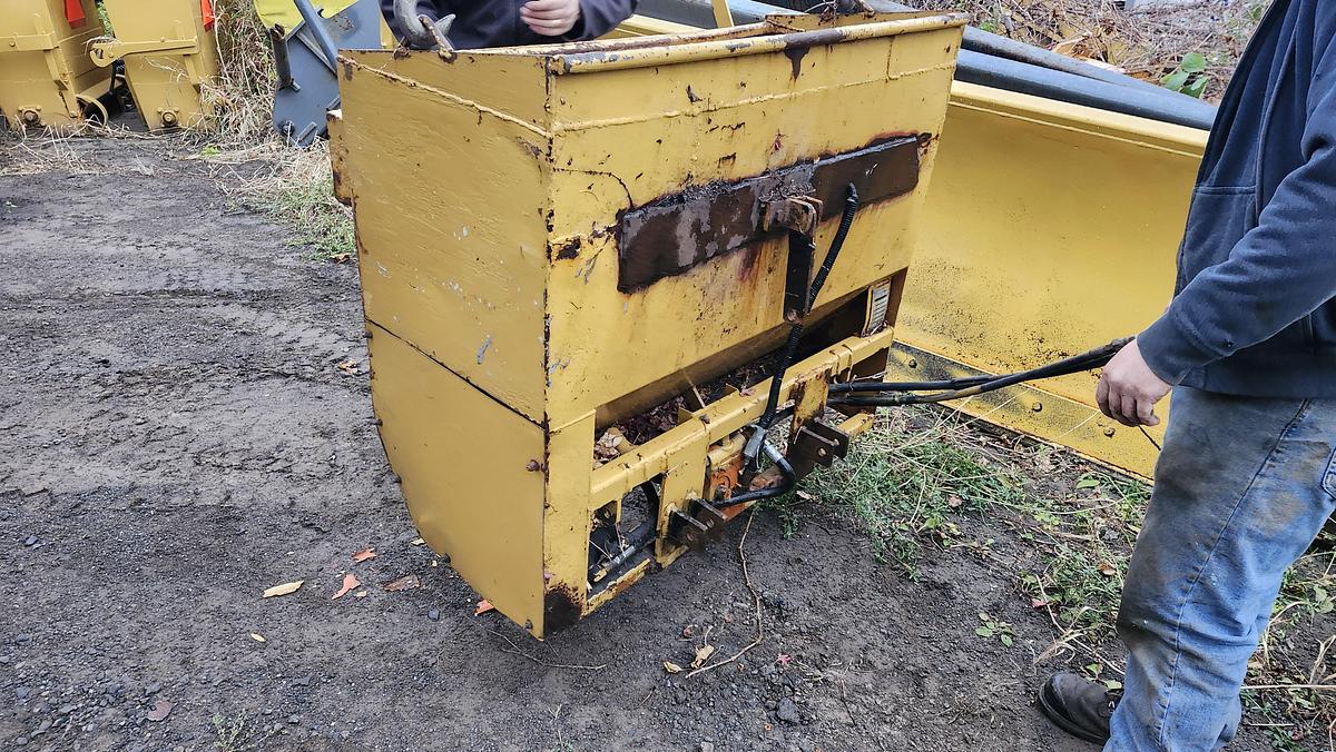 Used Salter Trackless