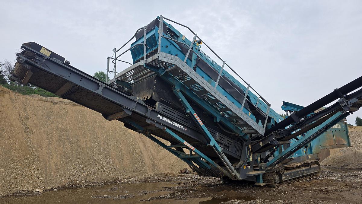 Used 2015 Powerscreen Chieftain 1700