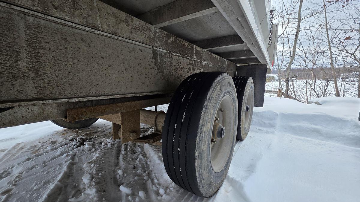 Used 2021 JGM 2 axles / Dump / 14 x 8