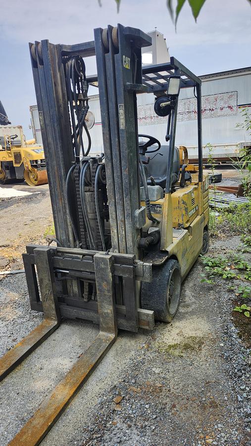 Used 1997 Caterpillar GC300
