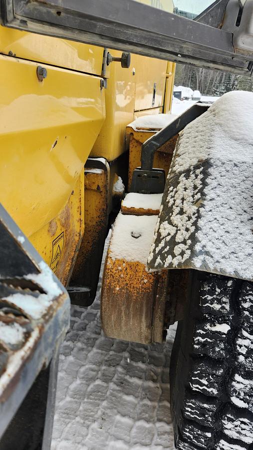 Used 2012 Volvo G970