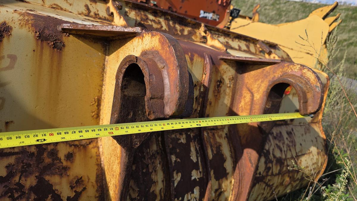Used Caterpillar 100 po / in