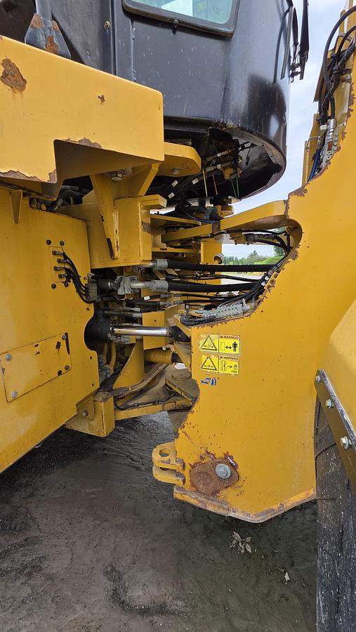 Used 2012 Caterpillar 980K