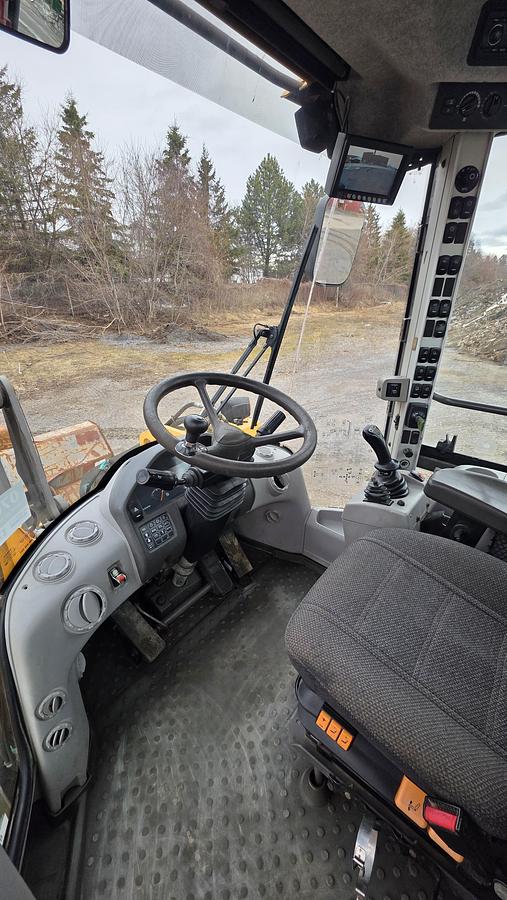 Used 2013 Volvo L90G