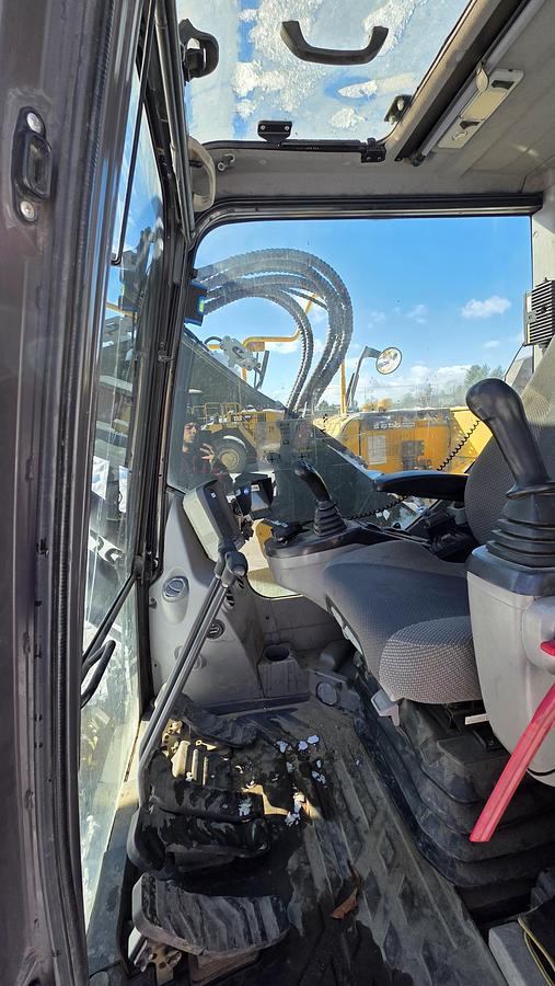 Used 2012 Volvo ECR235DL