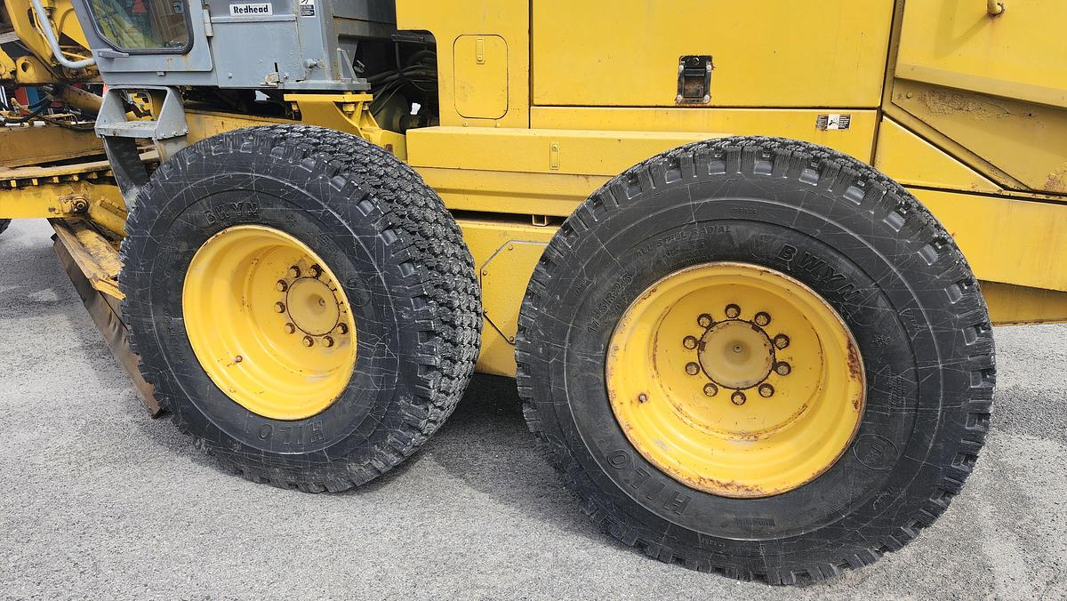 Used 2006 Volvo G740B