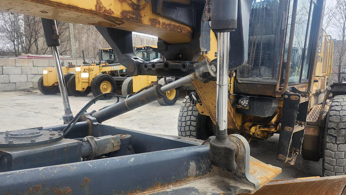 Used 2011 John Deere 770G