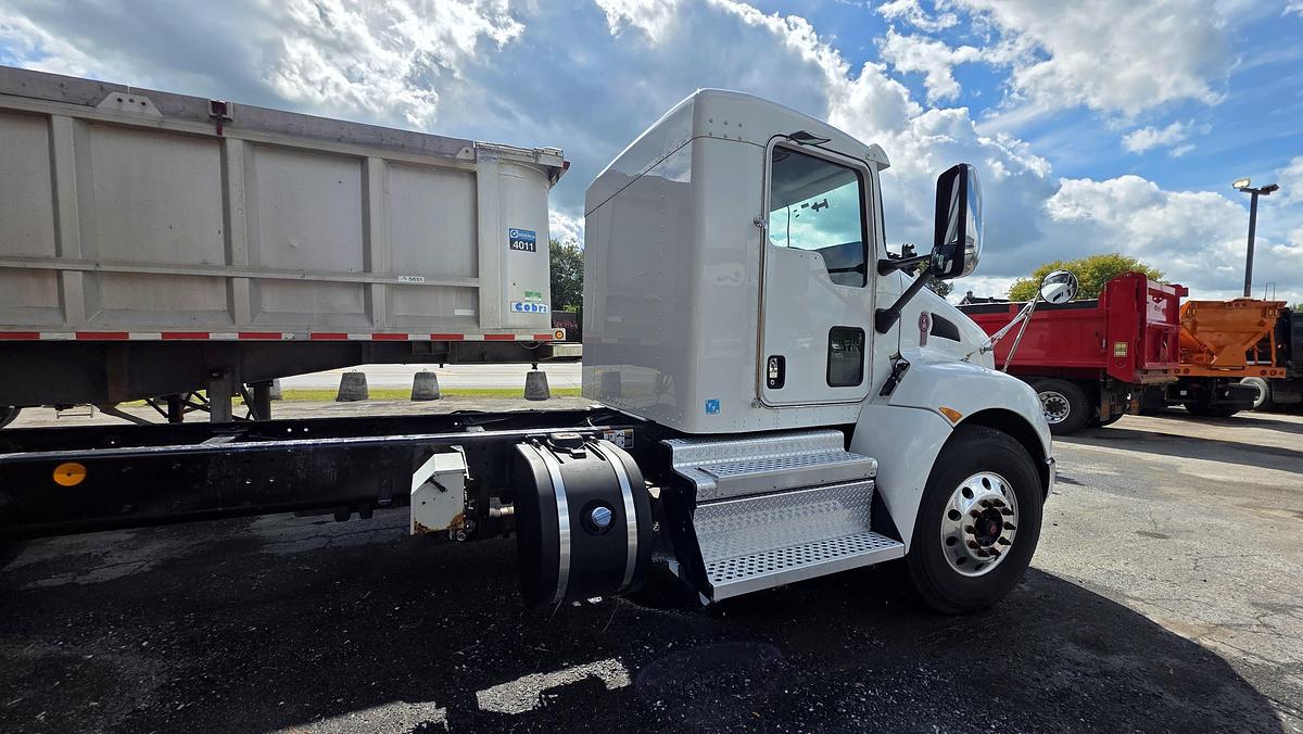 Used 2018 Kenworth T370