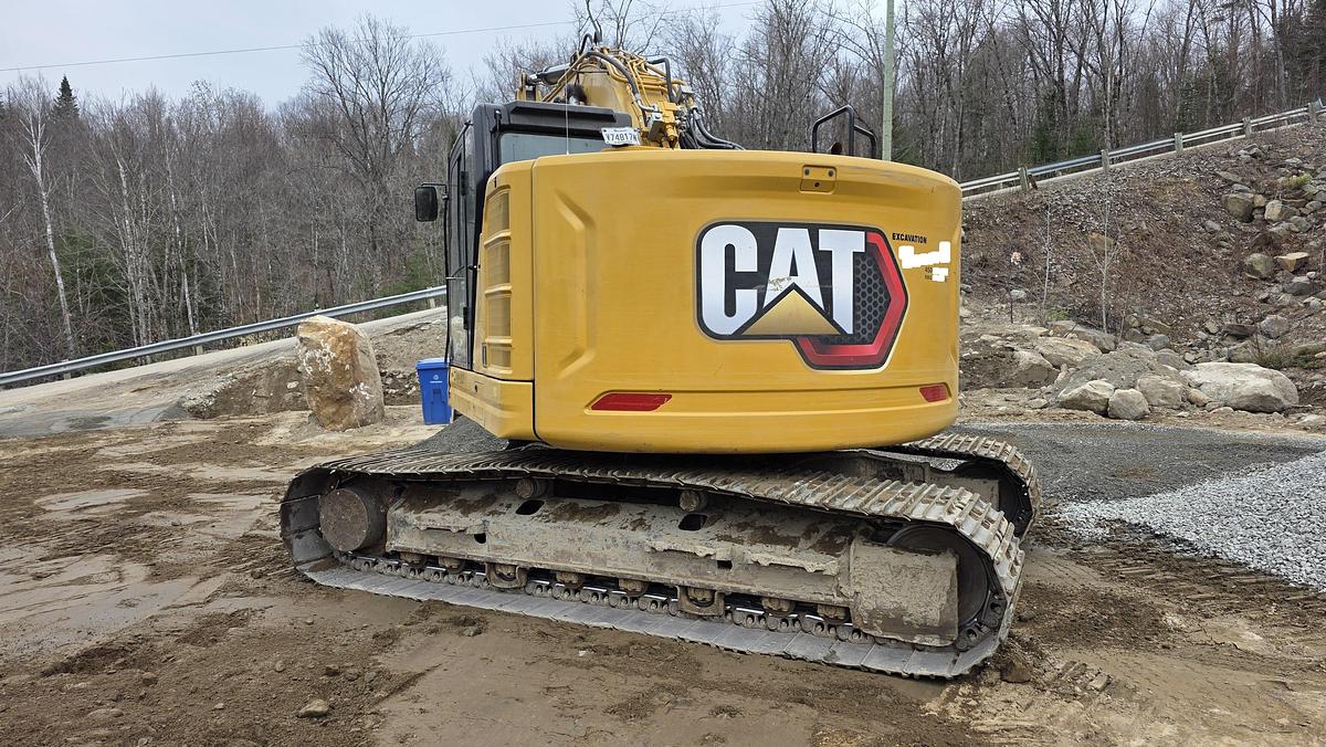 Used 2021 Caterpillar 325-07