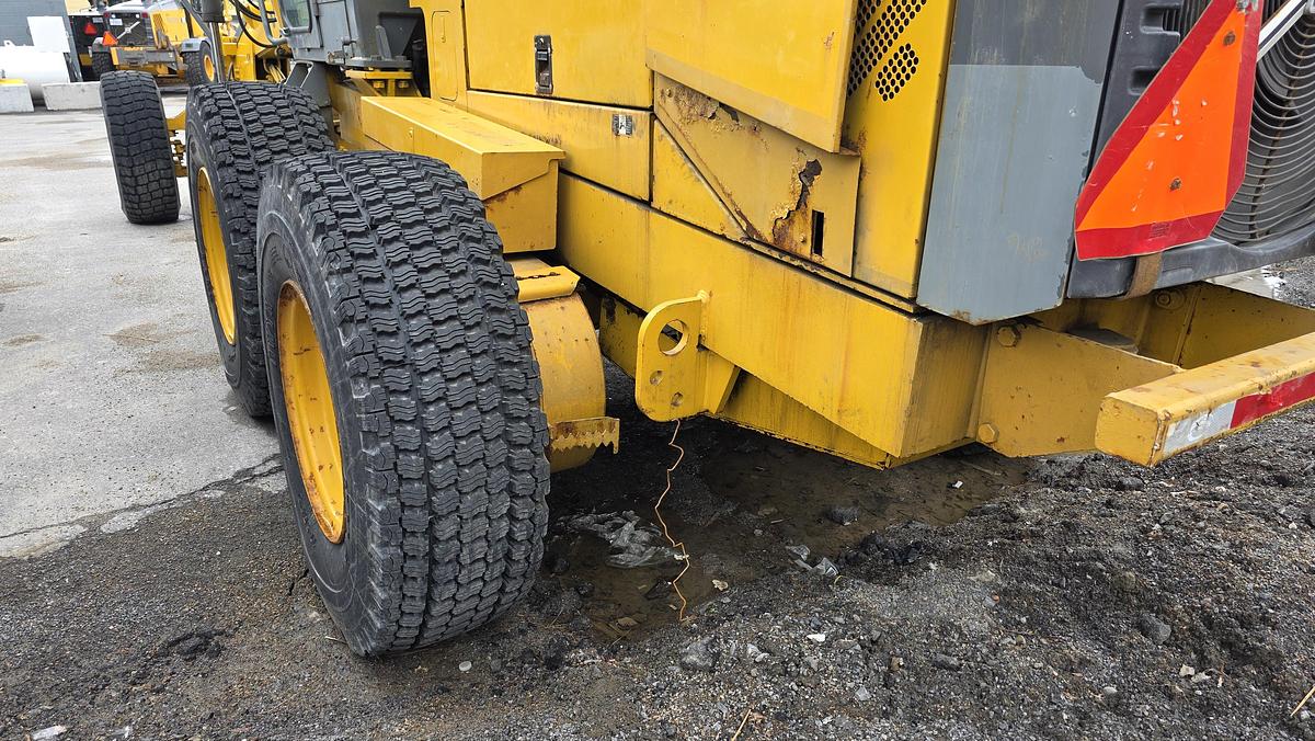 Used 2006 Volvo G740B