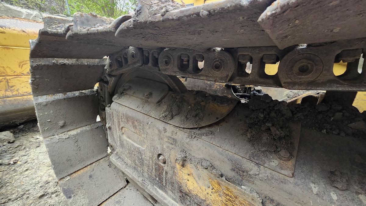 Used 2011 Caterpillar D4K LGP