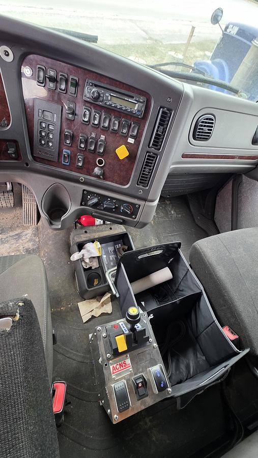 Used 2015 Freightliner M2-112