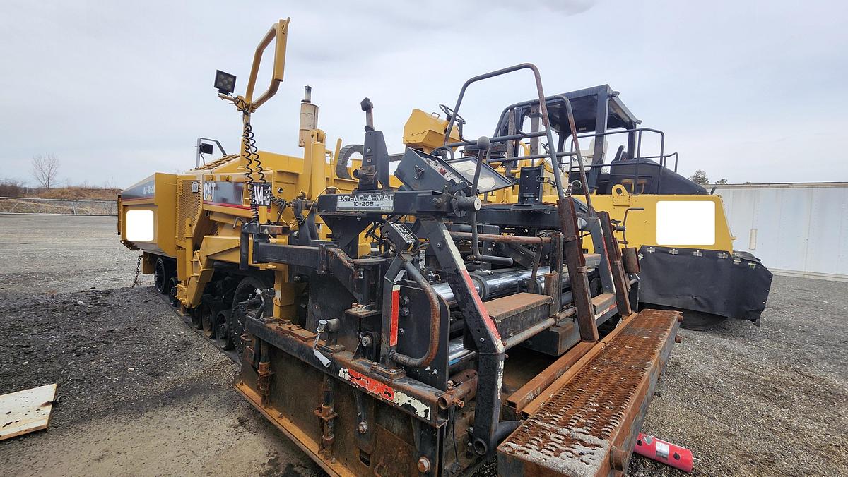 Used 2003 Caterpillar AP-1055B