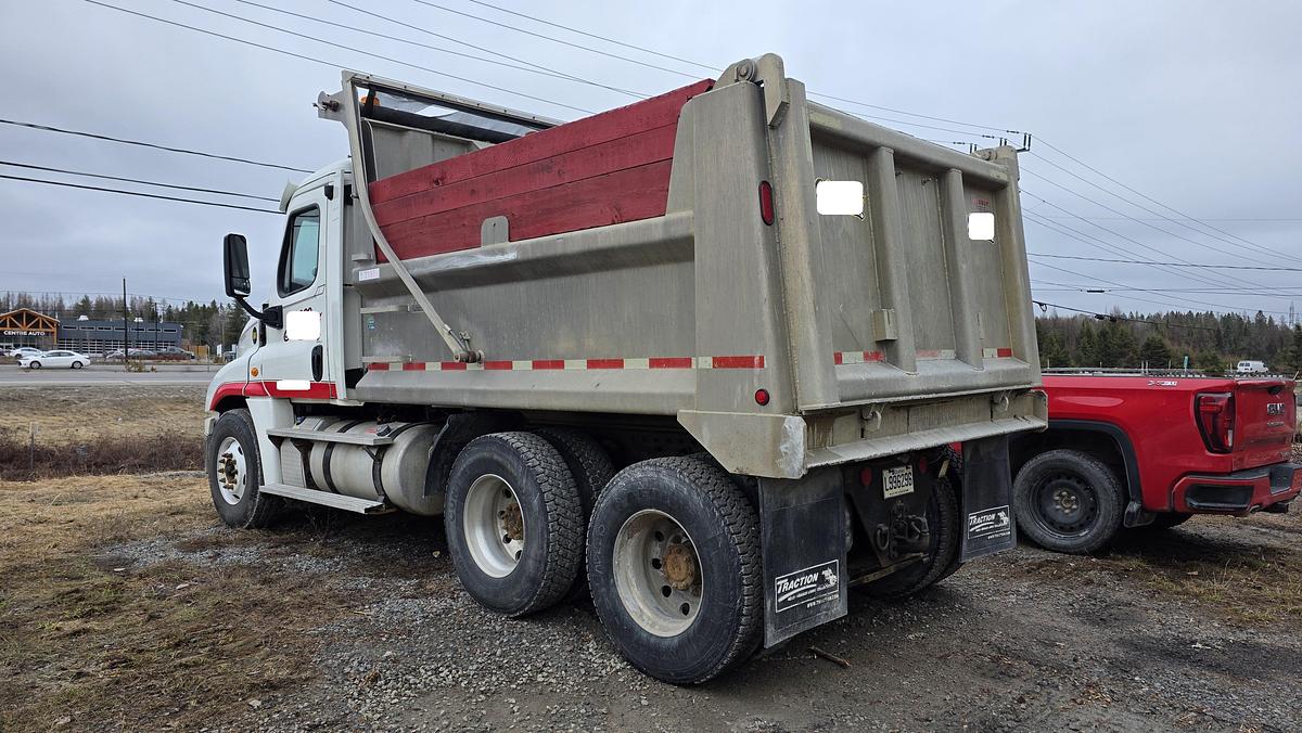 Used 2017 Freightliner Cascadia 125