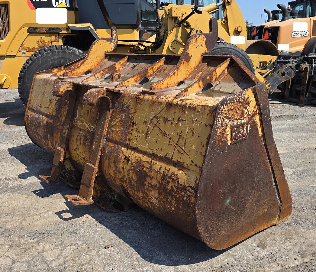 Used Caterpillar 112″ Bucket