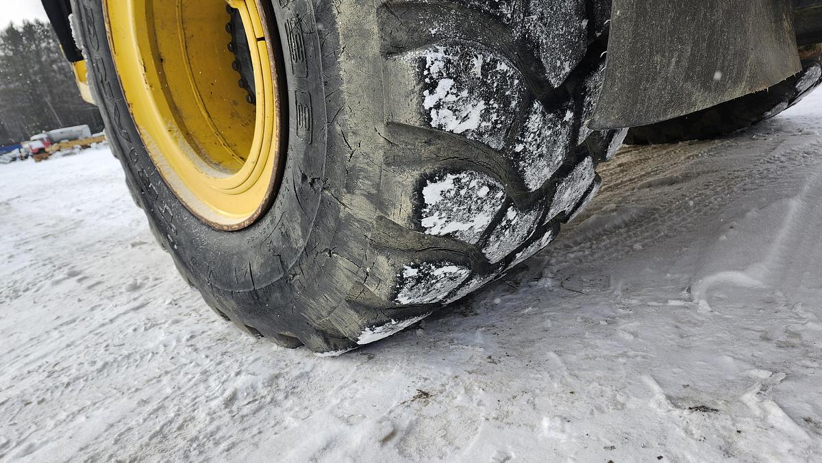 Used 2010 Komatsu HM300