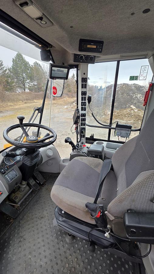 Used 2016 Volvo L70H