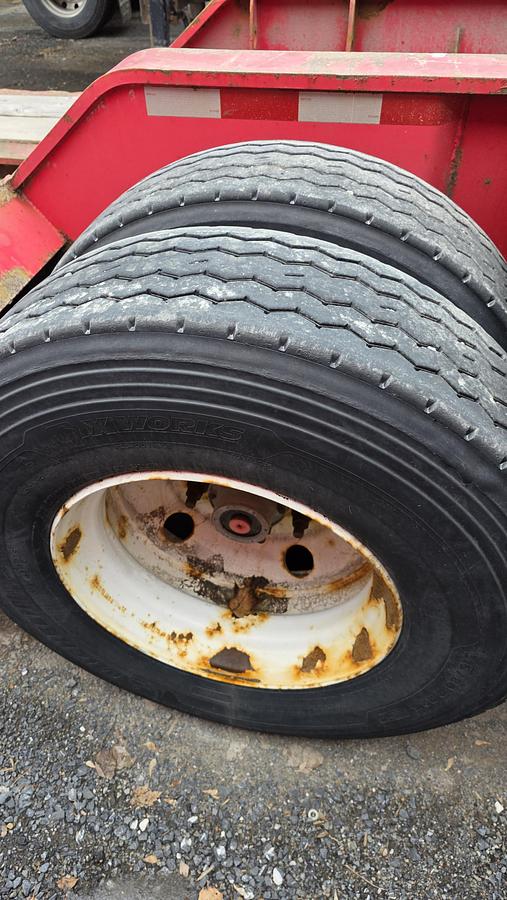 Used 2011 Pitts 24 Feet / 3 axles Lowboy