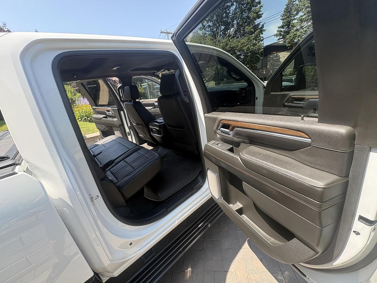 Used 2024 Chevrolet High Country 2500